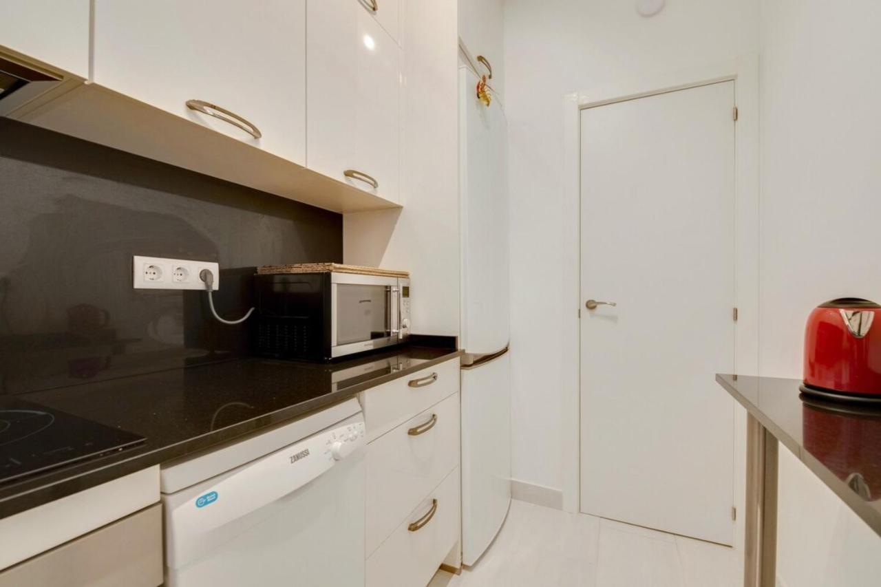 Nice And Cozy Apartment In Delicias Madrid Luaran gambar